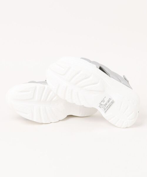 YOSUKE(ヨースケ)の「「YOSUKE/ヨースケ」厚底バックベルトサンダル(サンダル・レディース・ブラック/ホワイト系その他2/アイボリー/シルバー・22.5/23/23.5/24/24.5/25)」の6枚目の写真