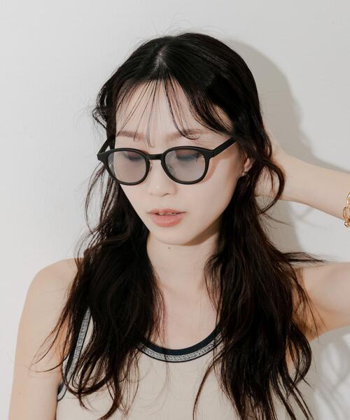 SMELLY(スメリー)の「ボスリントンサングラス(メガネ・レディース・パープル系その他/クリア/ブラック系その他/イエロー系その他/ブラック・-)」の3枚目の写真