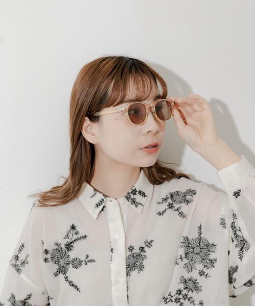 SMELLY(スメリー)の「ボスリントンサングラス(メガネ・レディース・パープル系その他/クリア/ブラック系その他/イエロー系その他/ブラック・-)」の15枚目の写真