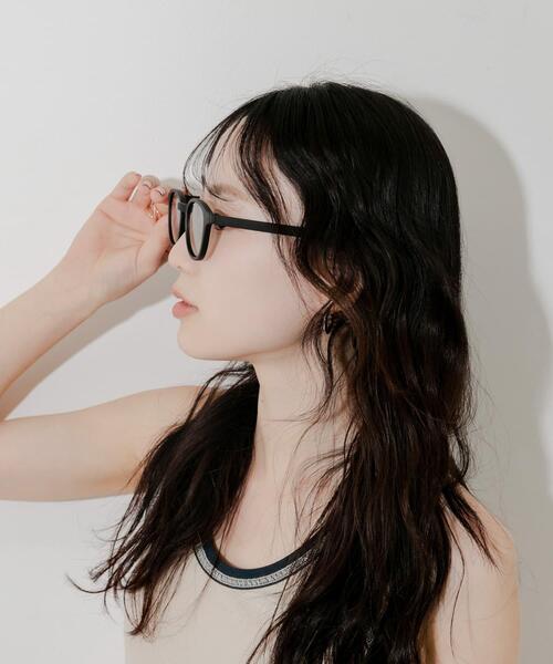 SMELLY(スメリー)の「ボスリントンサングラス(メガネ・レディース・パープル系その他/クリア/ブラック系その他/イエロー系その他/ブラック・-)」の19枚目の写真