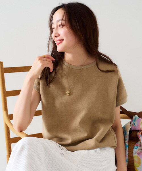 UNTITLED（アンタイトル）の「【手洗い可】ヴィンテージライク スウェットトップス（スウェット・レディース・チャコールグレー/ベージュ・00/02/04/44/48）」の8枚目の写真