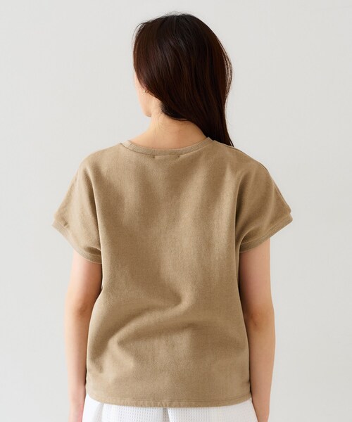 UNTITLED（アンタイトル）の「【手洗い可】ヴィンテージライク スウェットトップス（スウェット・レディース・チャコールグレー/ベージュ・00/02/04/44/48）」の14枚目の写真