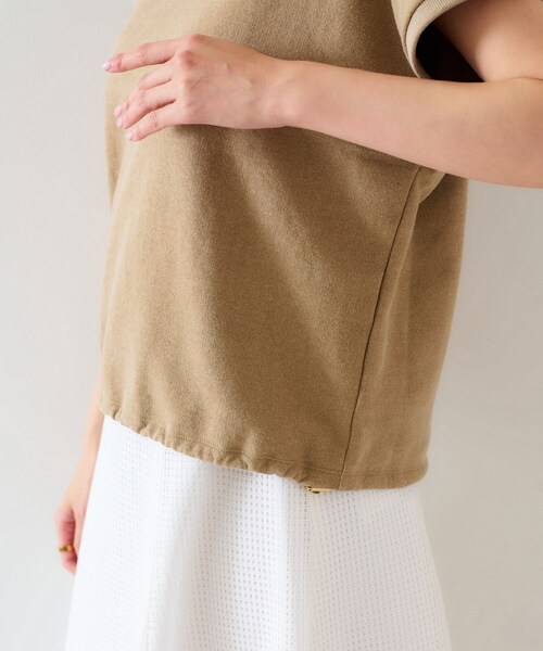 UNTITLED（アンタイトル）の「【手洗い可】ヴィンテージライク スウェットトップス（スウェット・レディース・チャコールグレー/ベージュ・00/02/04/44/48）」の17枚目の写真