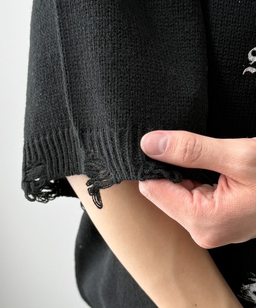 WEGO（ウィゴー）の「WEGO/ダメージボーダーニットプルオーバー（ニット/セーター・メンズ・ブラウン系その他5/ホワイト系その他5/ブラック系その他5・MEDIUM/LARGE）」の7枚目の写真