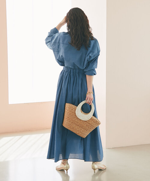 La boutique BonBon(ラブティックボンボン)の「【セットアップ可】シアーデニムクロップドシャツ(シャツ/ブラウス・レディース・ブルー/サックスブルー・FREE)」の10枚目の写真