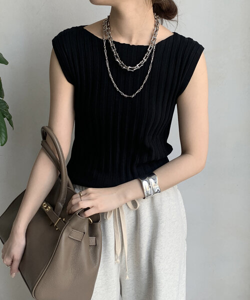 DouDou（ドゥドゥ）の「【WEB限定】ワイドリブニットタンク（ニット/セーター・レディース・ブラック/グレイッシュベージュ/オフホワイト/オレンジ・FREE）」の2枚目の写真