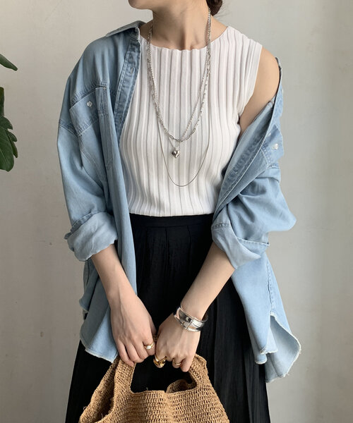 DouDou（ドゥドゥ）の「【WEB限定】ワイドリブニットタンク（ニット/セーター・レディース・ブラック/グレイッシュベージュ/オフホワイト/オレンジ・FREE）」の10枚目の写真