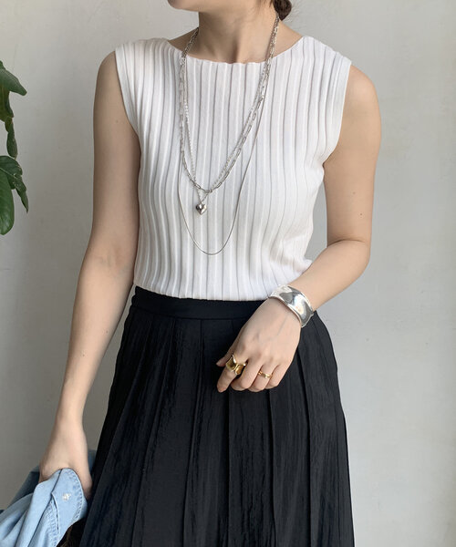 DouDou（ドゥドゥ）の「【WEB限定】ワイドリブニットタンク（ニット/セーター・レディース・ブラック/グレイッシュベージュ/オフホワイト/オレンジ・FREE）」の11枚目の写真