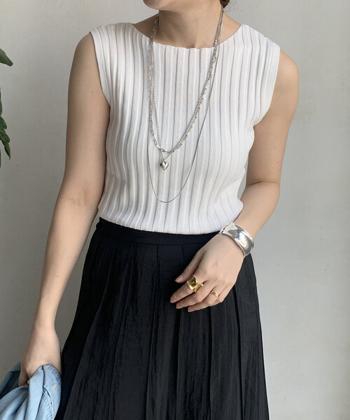 DouDou（ドゥドゥ）の「【WEB限定】ワイドリブニットタンク（ニット/セーター・レディース・ブラック/グレイッシュベージュ/オフホワイト/オレンジ・FREE）」の12枚目の写真