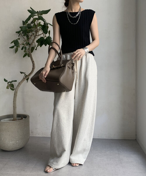 DouDou（ドゥドゥ）の「【WEB限定】ワイドリブニットタンク（ニット/セーター・レディース・ブラック/グレイッシュベージュ/オフホワイト/オレンジ・FREE）」の14枚目の写真