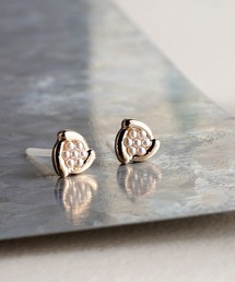 itam（アイタム）の「【itam】アイタム/ タル×プチパール フラワー セラミックポストピアス（ピアス（両耳用））」