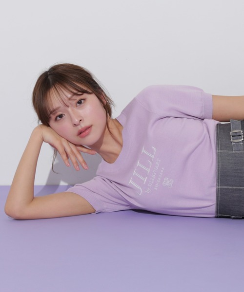 JILL by JILL STUART(ジルバイジルスチュアート)の「◇エンブロイダリーロゴ五分袖ニット(ニット/セーター・レディース・ラベンダー/ホワイト系その他/ホワイト/グレー・FREE)」の4枚目の写真