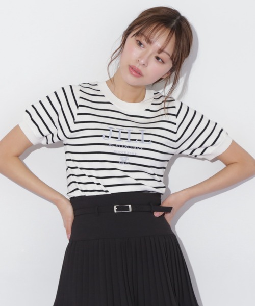JILL by JILL STUART(ジルバイジルスチュアート)の「◇エンブロイダリーロゴ五分袖ニット(ニット/セーター・レディース・ラベンダー/ホワイト系その他/ホワイト/グレー・FREE)」の2枚目の写真