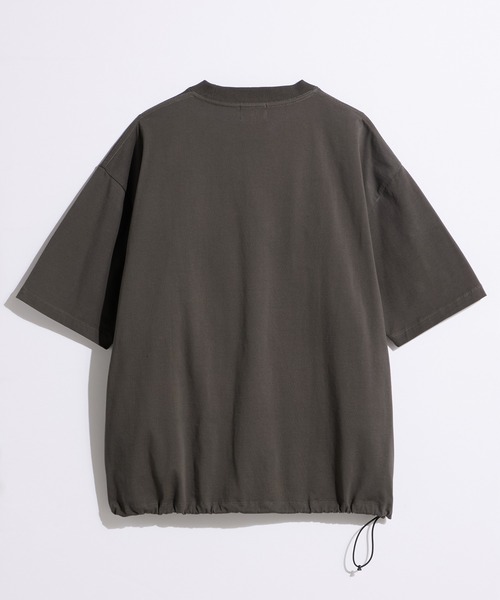 SLICK(スリック)の「【SLICK/スリック】Doble Yarn Drawstring T-Shirt / ダブルヤーンドローストリングTシャツ /オーバーサイズ シルエット / ヘビーウェイト(Tシャツ/カットソー・メンズ・ネイビー/ブラック/ホワイト/アッシュブラウン/グレイッシュブルー・3/2/1)」の14枚目の写真