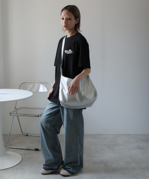 Ulysses（ユリシス）の「フェイクレザーショルダーバッグ（ショルダーバッグ・レディース・ブラック/ホワイト/グレー/ブラウン/シルバー・F）」の18枚目の写真