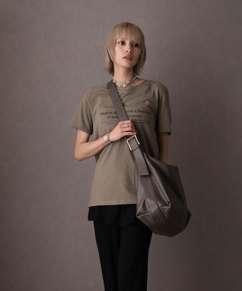 Ulysses（ユリシス）の「フェイクレザーショルダーバッグ（ショルダーバッグ・レディース・ブラック/ホワイト/グレー/ブラウン/シルバー・F）」の13枚目の写真