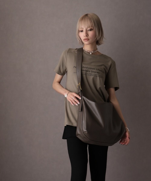 Ulysses（ユリシス）の「フェイクレザーショルダーバッグ（ショルダーバッグ・レディース・ブラック/ホワイト/グレー/ブラウン/シルバー・F）」の14枚目の写真