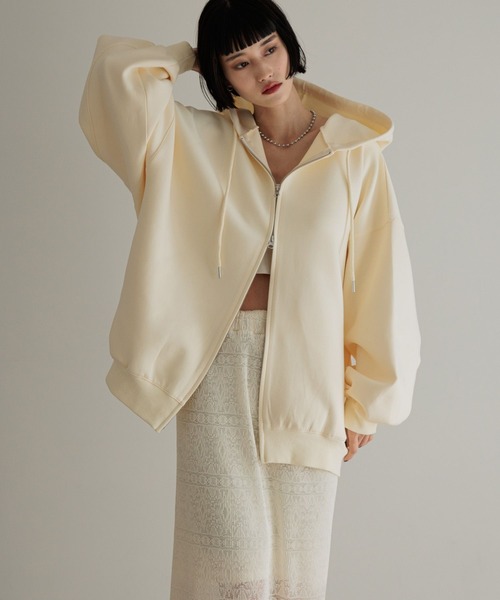 LOWRYS FARM（ローリーズファーム）の「ＢＩＧＺＩＰフーディ　 452864（パーカー・レディース・グレー/イエロー/ブラック/エンジ/アイボリー/ピンク/グレー系その他・FREE）」の11枚目の写真