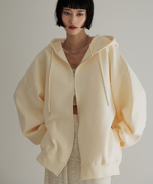 LOWRYS FARM（ローリーズファーム）の「ＢＩＧＺＩＰフーディ　 452864（パーカー・レディース・グレー/イエロー/ブラック/エンジ/アイボリー/ピンク/グレー系その他・FREE）」の14枚目の写真