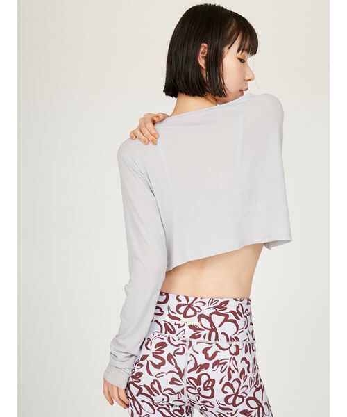 emmi(エミ)の「2way クロップド丈トップス(Tシャツ/カットソー・レディース・ホワイト/ライトブルー/ブラック・FREE)」の5枚目の写真