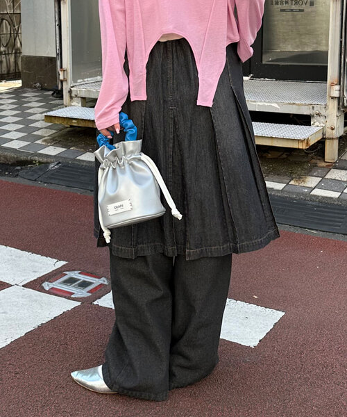 CIAOPANIC（チャオパニック）の「ライトデニムプリーツミドルスカート（デニムスカート・レディース・ブルー/ブラック・ONE SIZE）」の10枚目の写真