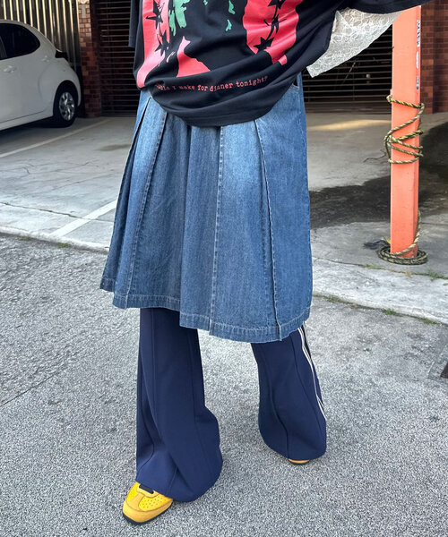 CIAOPANIC（チャオパニック）の「ライトデニムプリーツミドルスカート（デニムスカート・レディース・ブルー/ブラック・ONE SIZE）」の18枚目の写真