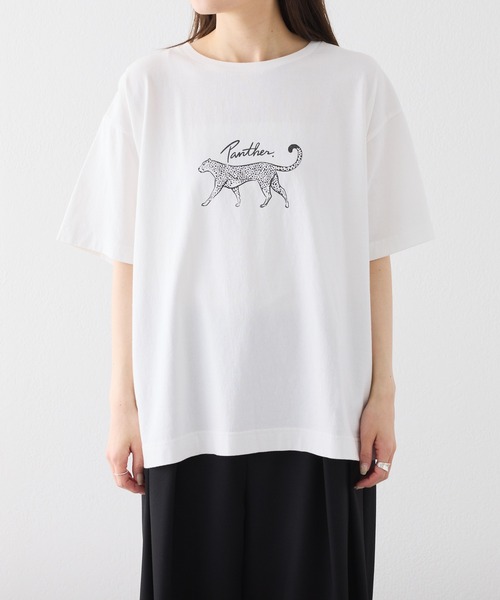 PUAL CE CIN（ピュアルセシン）の「アニマルプリントパンサーTシャツ（Tシャツ/カットソー・レディース・オフホワイト/チャコールグレー・FREE）」の4枚目の写真