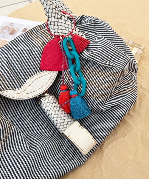 NOLITA LABORATORY（ノリータラボラトリー）の「【 NOLITA / ノリータ 】バッグチャーム タッセル レザー ハート カラフル チェーン キーホルダー キーリング（チャーム・レディース・ブラック/ベージュ/レッド/ピンク/グレー・FREE）」の9枚目の写真