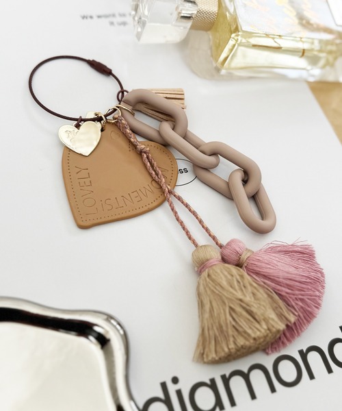 NOLITA LABORATORY（ノリータラボラトリー）の「【 NOLITA / ノリータ 】バッグチャーム タッセル レザー ハート カラフル チェーン キーホルダー キーリング（チャーム・レディース・ブラック/ベージュ/レッド/ピンク/グレー・FREE）」の12枚目の写真