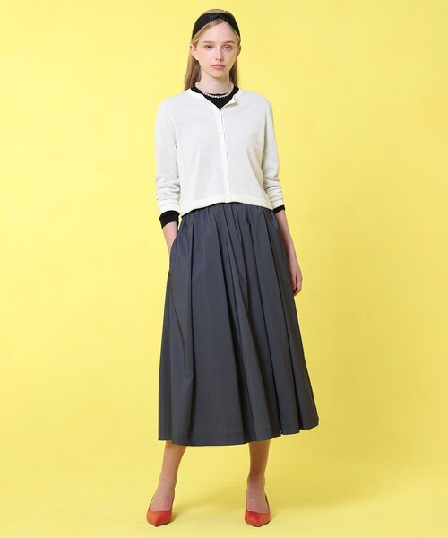 ANAYI(アナイ)の「シアーラインクルーネック カーディガン(カーディガン/ボレロ・レディース・ホワイト/ブラック/グレイッシュベージュ・38/36)」の5枚目の写真