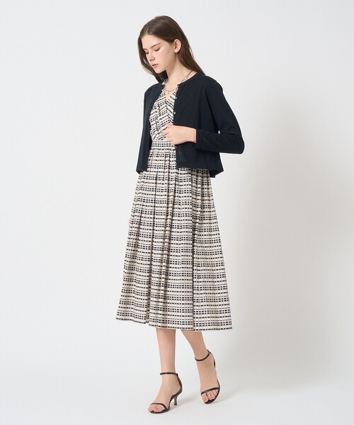 ANAYI(アナイ)の「シアーラインクルーネック カーディガン(カーディガン/ボレロ・レディース・ホワイト/ブラック/グレイッシュベージュ・38/36)」の10枚目の写真