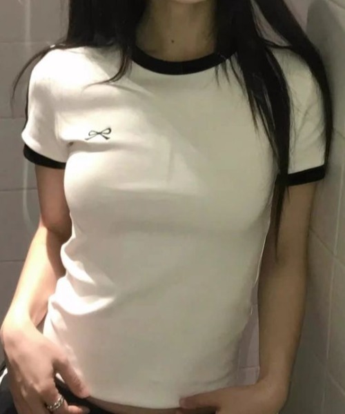 lilful(リルフル)の「サイドライン リボン刺繍 スポーティー リンガー半袖ピチTシャツ(Tシャツ/カットソー・レディース・ホワイト・L/M)」の5枚目の写真