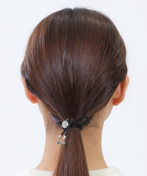 MARY QUANT（マリークワント）の「デイジーメタルエンド ヘアゴム（ヘアゴム・レディース・ブラック/シルバー/ブルー/ライトグリーン・FREE）」の9枚目の写真