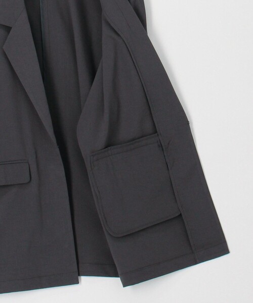 MICO COULIER（ミコクリエ）の「ナイロンストレッチジャケット（テーラードジャケット・レディース・ブラック/ベージュ/チャコールグレー・38）」の5枚目の写真