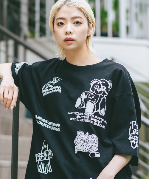 UNIIT(ユニット)の「【DESERT SPORTSWEAR:デザートスポーツウェア】総柄 プリント オーバーサイズ Tシャツ(Tシャツ/カットソー・メンズ・ブラック/ホワイト/サックスブルー・MEDIUM/LARGE/X-LARGE)」の3枚目の写真