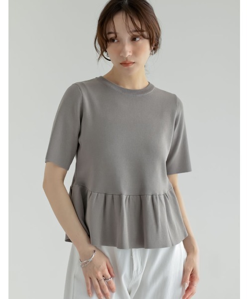 Re:EDIT（リエディ）の「[2026 SUMMER COLLECTION][新色追加][体型カバー]5分袖ペプラムサマーニットトップス（ニット/セーター・レディース・ホワイト/ブラック/グレー/オレンジ/ブルー・MEDIUM/LARGE）」の3枚目の写真