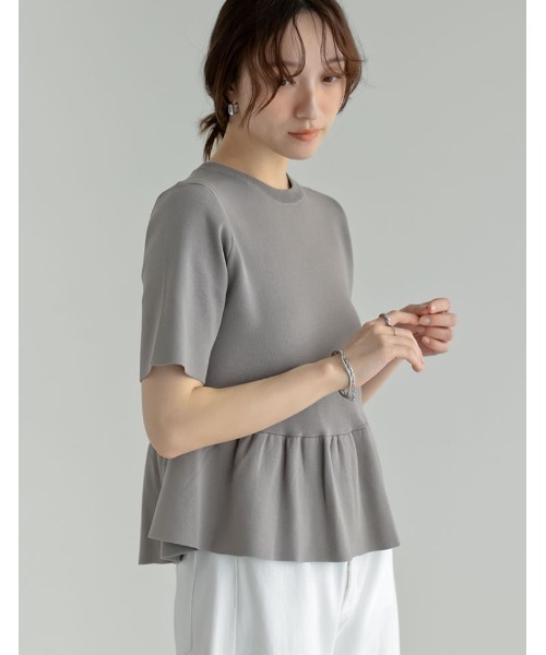 Re:EDIT（リエディ）の「[2026 SUMMER COLLECTION][新色追加][体型カバー]5分袖ペプラムサマーニットトップス（ニット/セーター・レディース・ホワイト/ブラック/グレー/オレンジ/ブルー・MEDIUM/LARGE）」の19枚目の写真