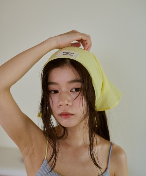 common gull products.(コモンガルプロダクツ)の「日曜日のバンダナ(ポケットチーフ・レディース・アイボリー/サックスブルー系/イエロー系・フリー)」の1枚目の写真