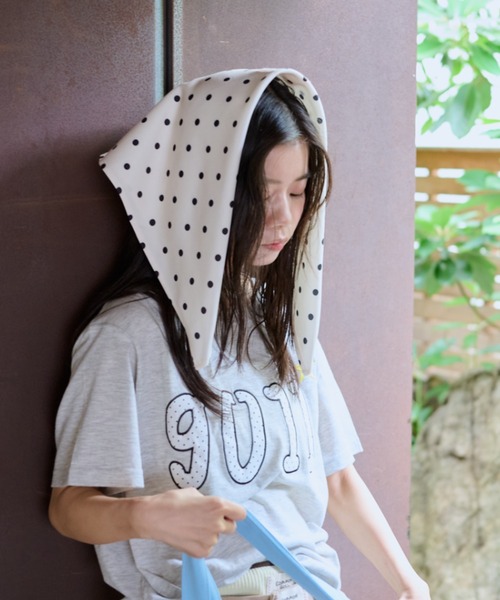 common gull products.(コモンガルプロダクツ)の「日曜日のバンダナ(ポケットチーフ・レディース・アイボリー/サックスブルー系/イエロー系・フリー)」の2枚目の写真