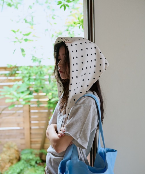 common gull products.(コモンガルプロダクツ)の「日曜日のバンダナ(ポケットチーフ・レディース・アイボリー/サックスブルー系/イエロー系・フリー)」の18枚目の写真