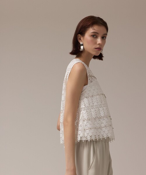 GRACE CONTINENTAL(グレースコンチネンタル)の「キカレースビジュートップ(その他トップス・レディース・ホワイト/ブラック・36)」の16枚目の写真