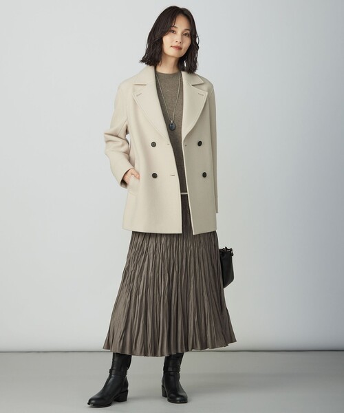 J.PRESS(ジェイプレス)の「ライトマイクロスエード プリーツ スカート(スカート・レディース・ベージュ系/ブラウン系/ブラック系・T17/T15/T13)」の16枚目の写真