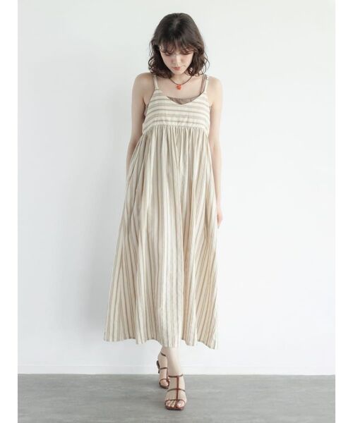 FIKA.(フィーカ)の「Stripe cotton cami onepiece(ワンピース・レディース・ベージュ系/ネイビー・MEDIUM)」の9枚目の写真