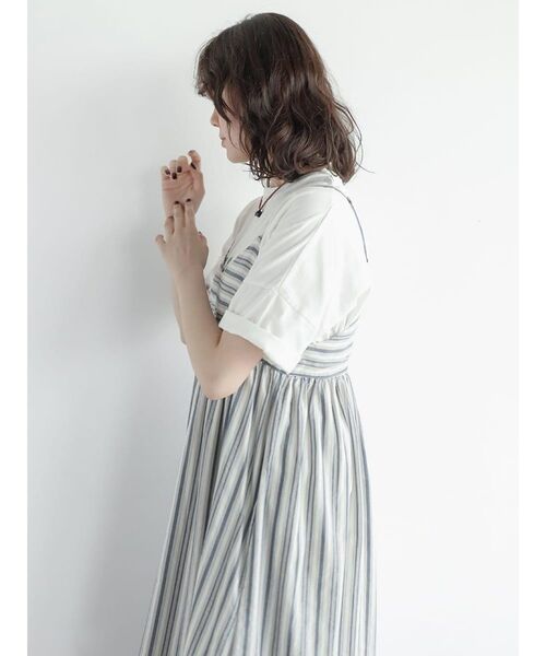 FIKA.(フィーカ)の「Stripe cotton cami onepiece(ワンピース・レディース・ベージュ系/ネイビー・MEDIUM)」の14枚目の写真