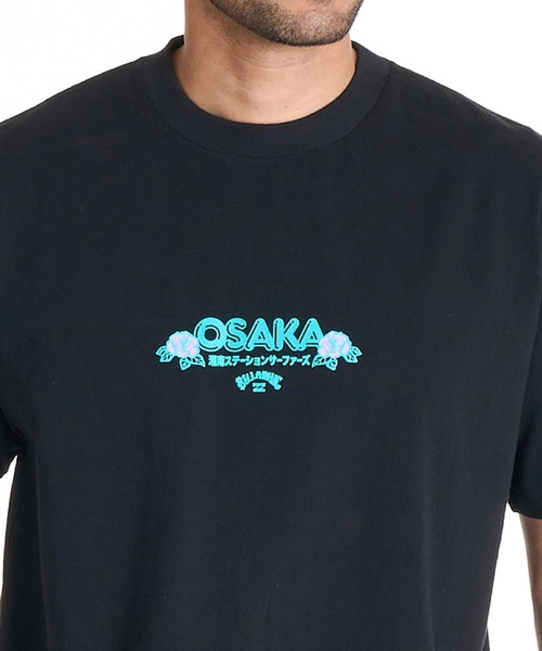BILLABONG(ビラボン)の「BILLABONG メンズ DESTINATION OSAKA Tシャツ 【2025年秋冬モデル】/ビラボンSHONAN STATION SURFERS大阪グラフィック半袖Tシャツ(Tシャツ/カットソー・メンズ・ホワイト/ブラック・LARGE/MEDIUM/X-LARGE)」の9枚目の写真