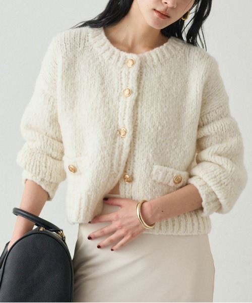 LOUNGEDRESS（ラウンジドレス）の「【20周年限定】イタリアヤーン手編みニットカーデ（ニット/セーター・レディース・レッド/オフホワイト/ネイビー・FREE）」の2枚目の写真