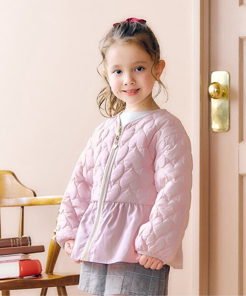 apres les cours(アプレレクール)の「ペプラムハートキルトアウター(ブルゾン・キッズ・ブラック/ピンク/アイボリー・80/130/140/120/110/90/100)」の1枚目の写真