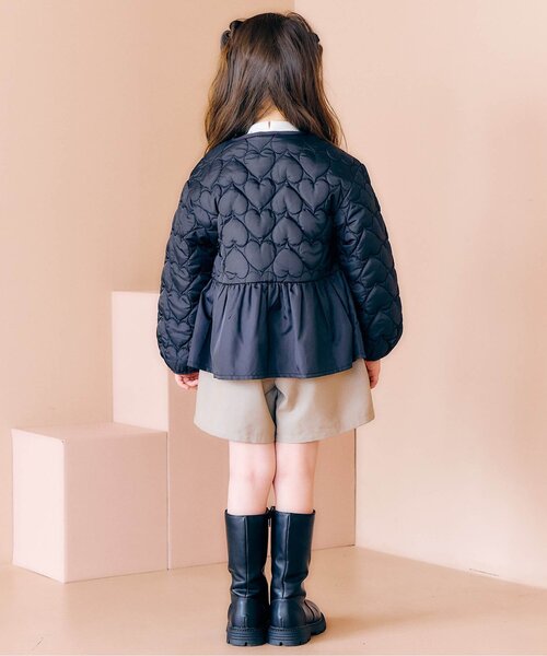 apres les cours(アプレレクール)の「ペプラムハートキルトアウター(ブルゾン・キッズ・ブラック/ピンク/アイボリー・80/130/140/120/110/90/100)」の6枚目の写真