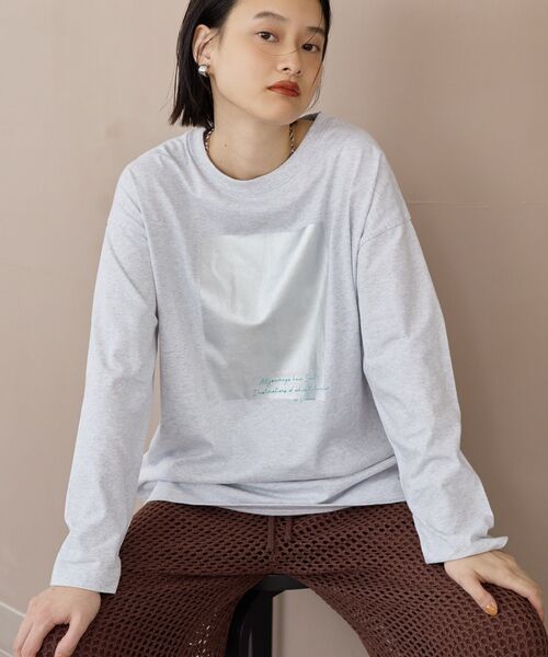 AMERICAN HOLIC(アメリカンホリック)の「ボックス箔プリントロングTシャツ(Tシャツ/カットソー・レディース・オフホワイト/杢グレー/ブラック・FREE)」の3枚目の写真