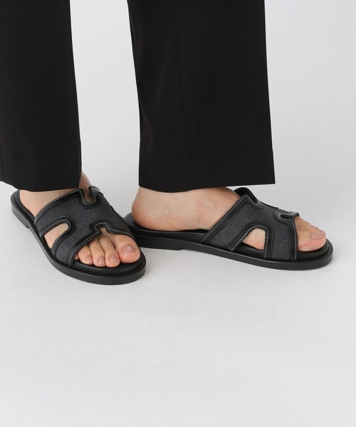 Elura（エルーラ）の「MOHIフラットサンダル《一部店舗限定》/329516（サンダル・レディース・ブラウン/ブラック・LARGE/MEDIUM/SMALL）」の9枚目の写真